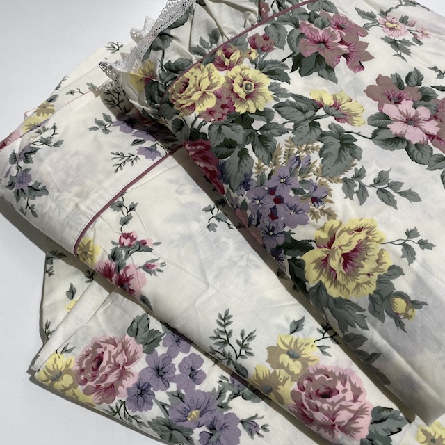 SHEET SET, Traditional Floral (Quilt, Sheet, No Pillowcase) - Queen